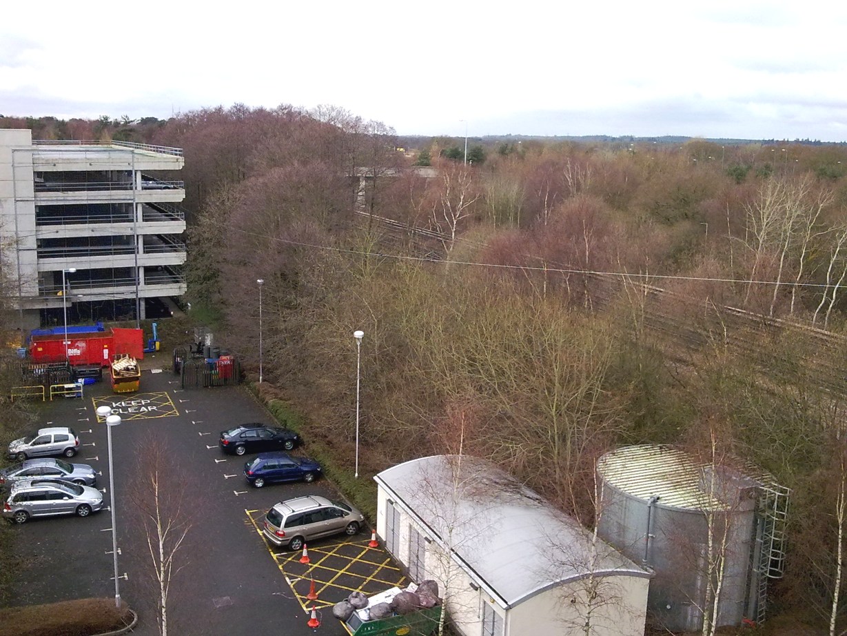 click to enlarge An 80 Metre Long Wire Antenna
For A Crystal Set Radio