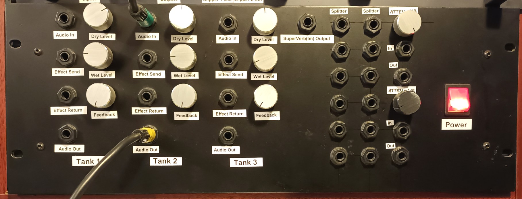 click to enlarge The front panel of a high
quality triple tank spring reverb unit