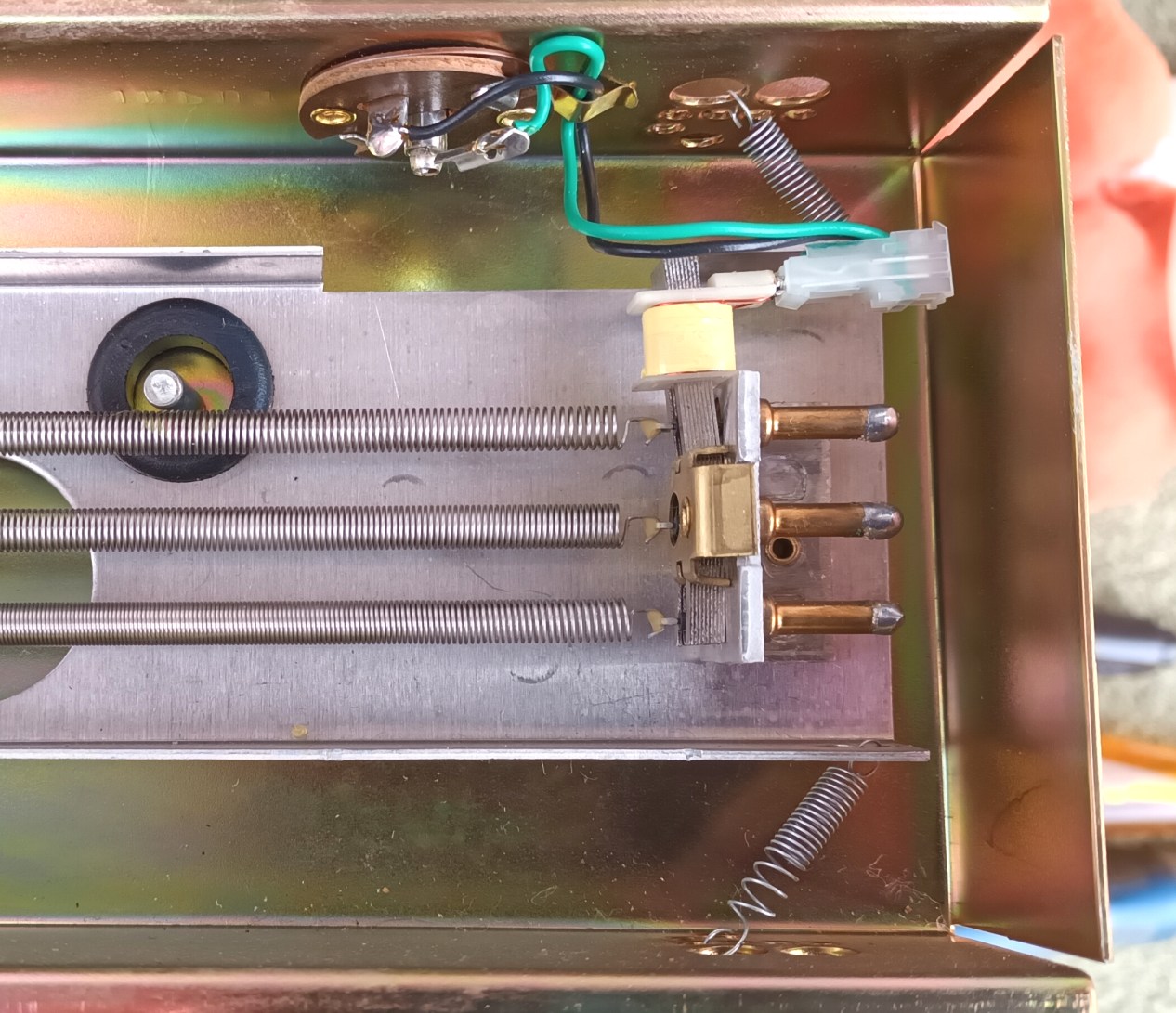 click to enlarge Spring Tank Input Transducer
