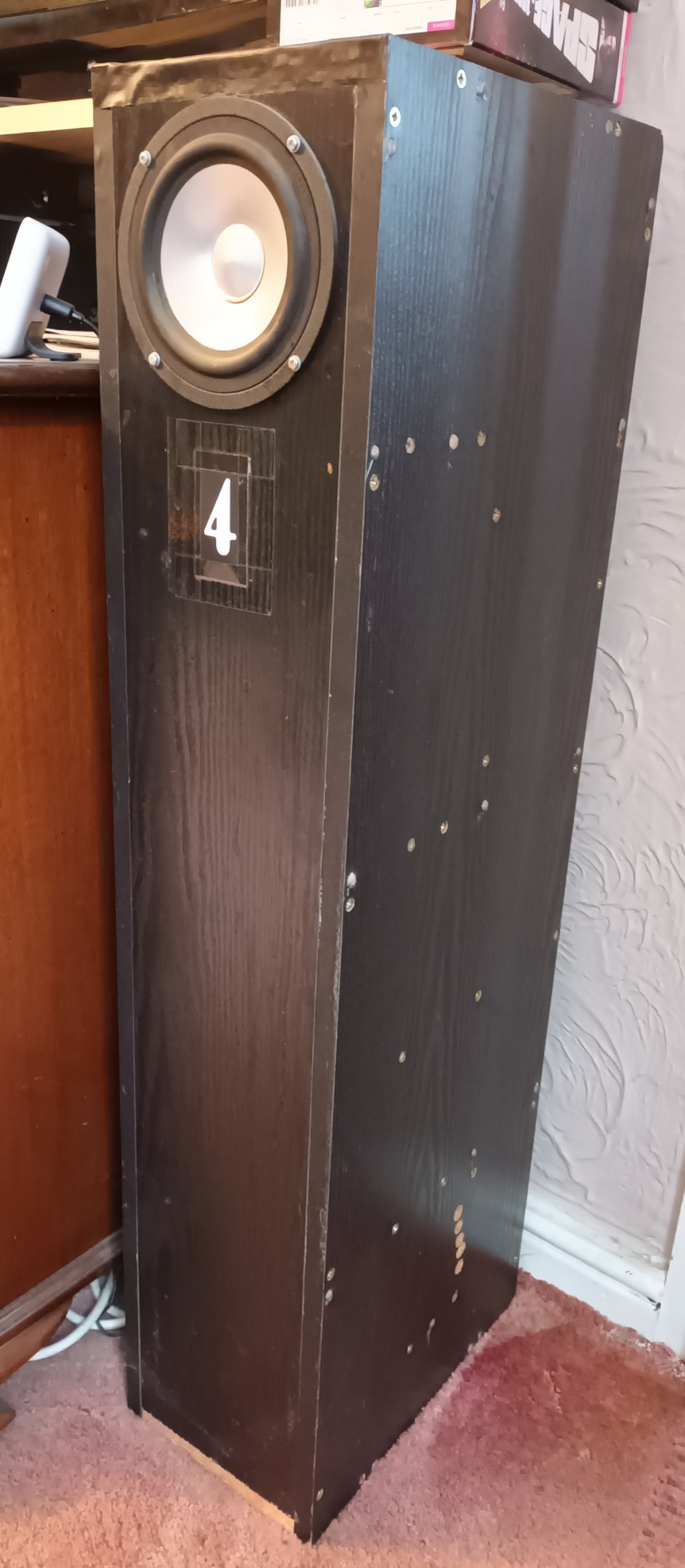 click to enlarge Transmission Line Speaker Number
4 Right Front